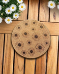 XL Kork-Untersetzer „Margeritenwiese“ – Gravierter Korkuntersetzer mit Blumenmotiv (19 cm)